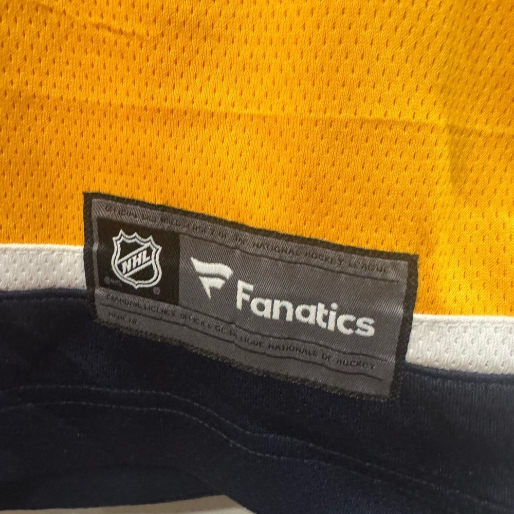 Nashville Predators NHL Hockey Jersey - Picture 5 of 8